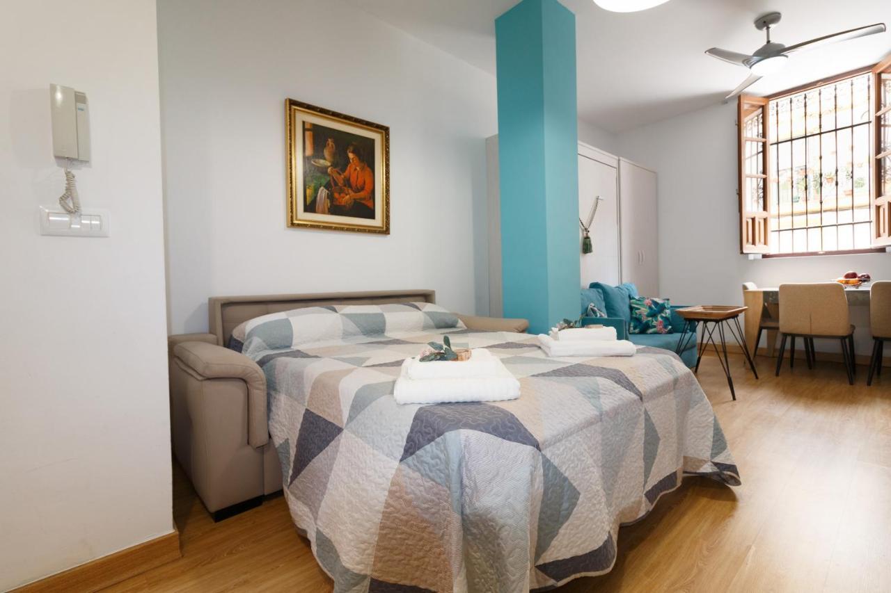 Francisco Appartamento Siviglia Esterno foto