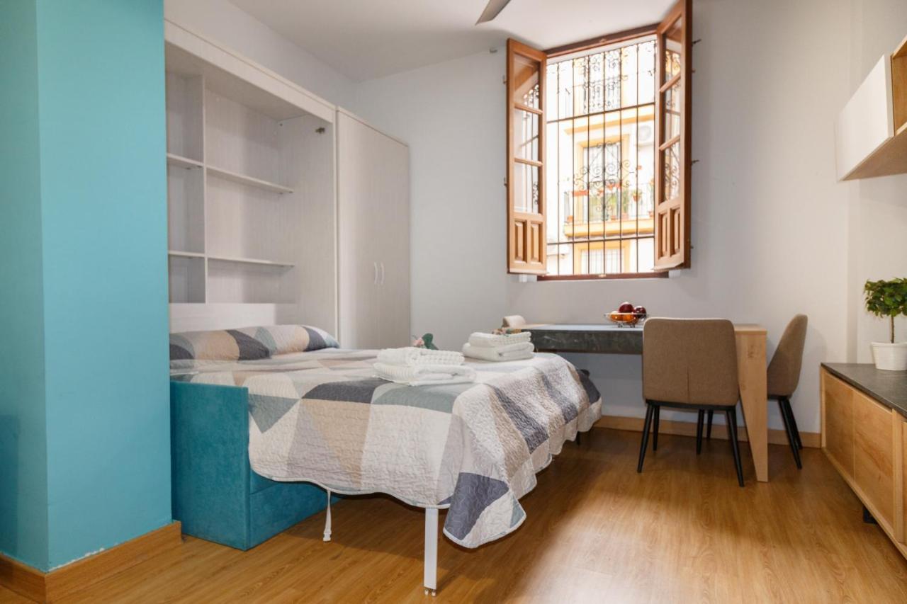 Francisco Appartamento Siviglia Esterno foto